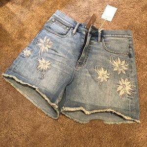 Point Sur embroidered high-rise short